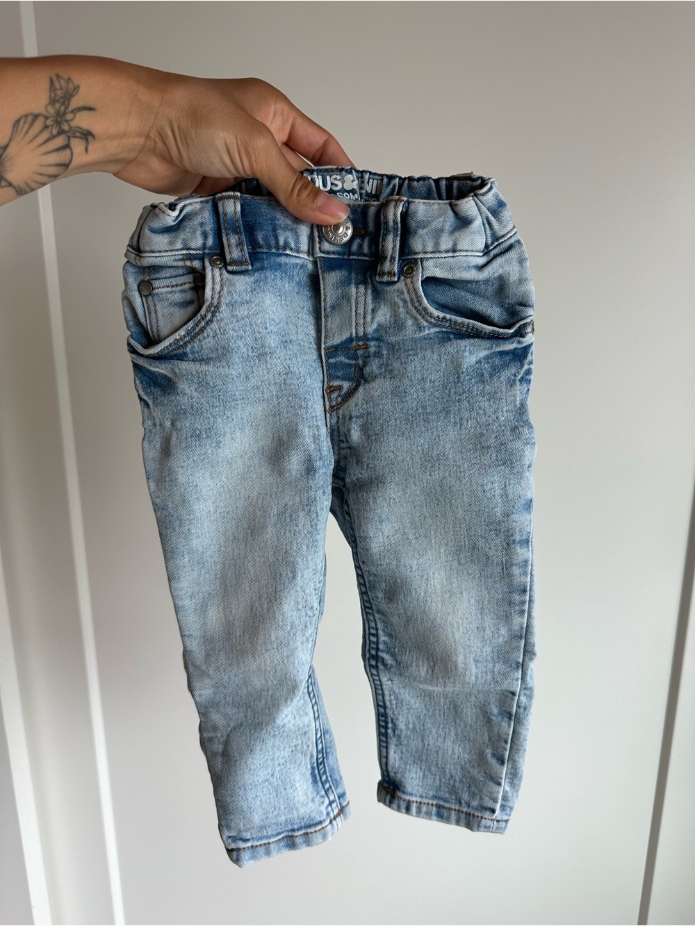 H&M Light Denim Blue Toddler Slim Fit Jeans, Snap Closure, Elastic Waist, 6-9mo